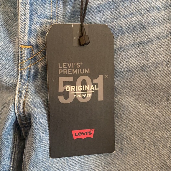 Levi’s 501 Cropped High Rise, Straight Leg 24x28 - Picture 12 of 16